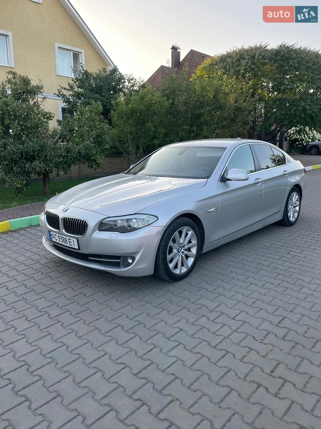 2010 BMW 5er - мініатюра 5