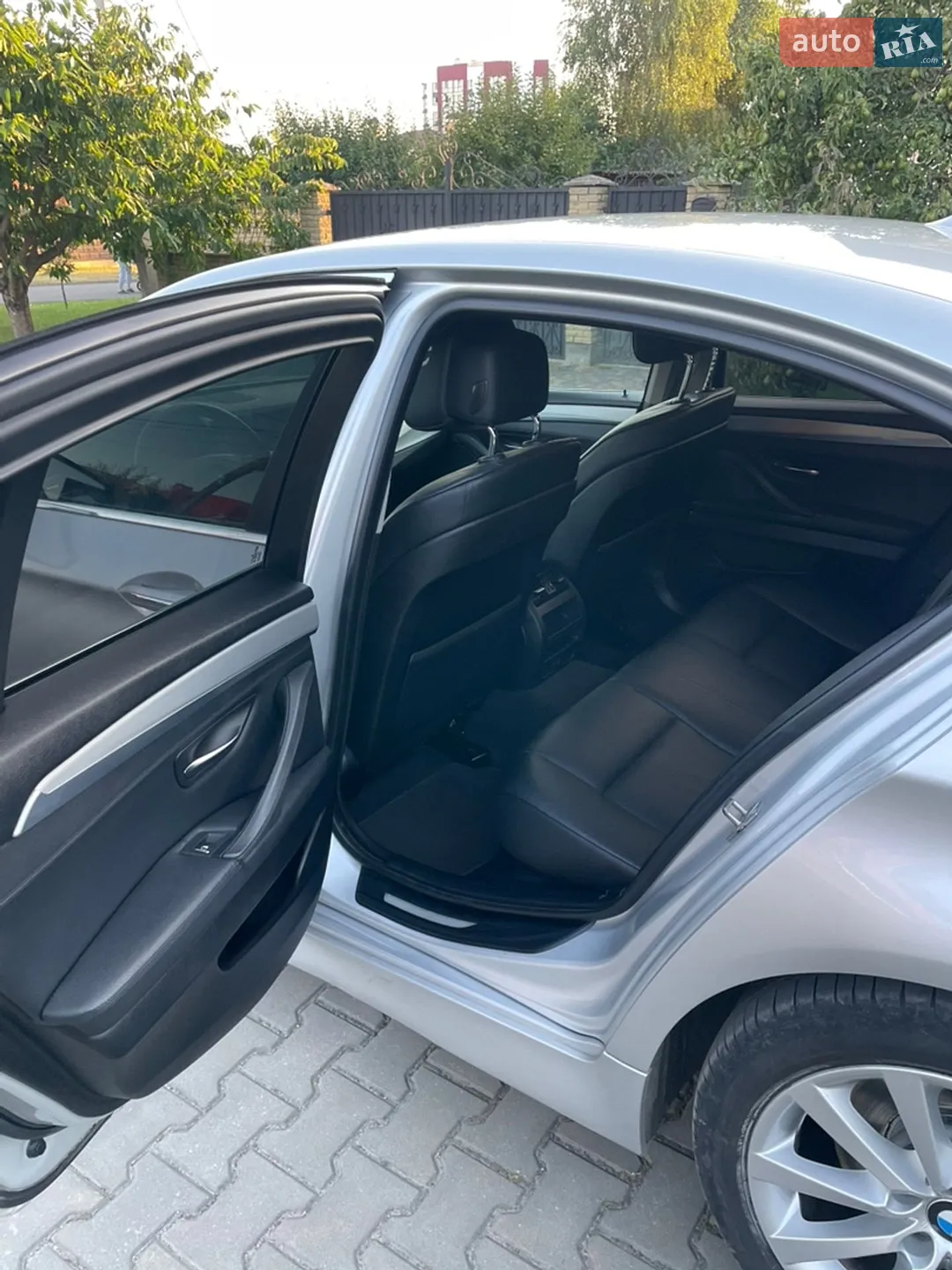 2010 BMW 5er - мініатюра 16