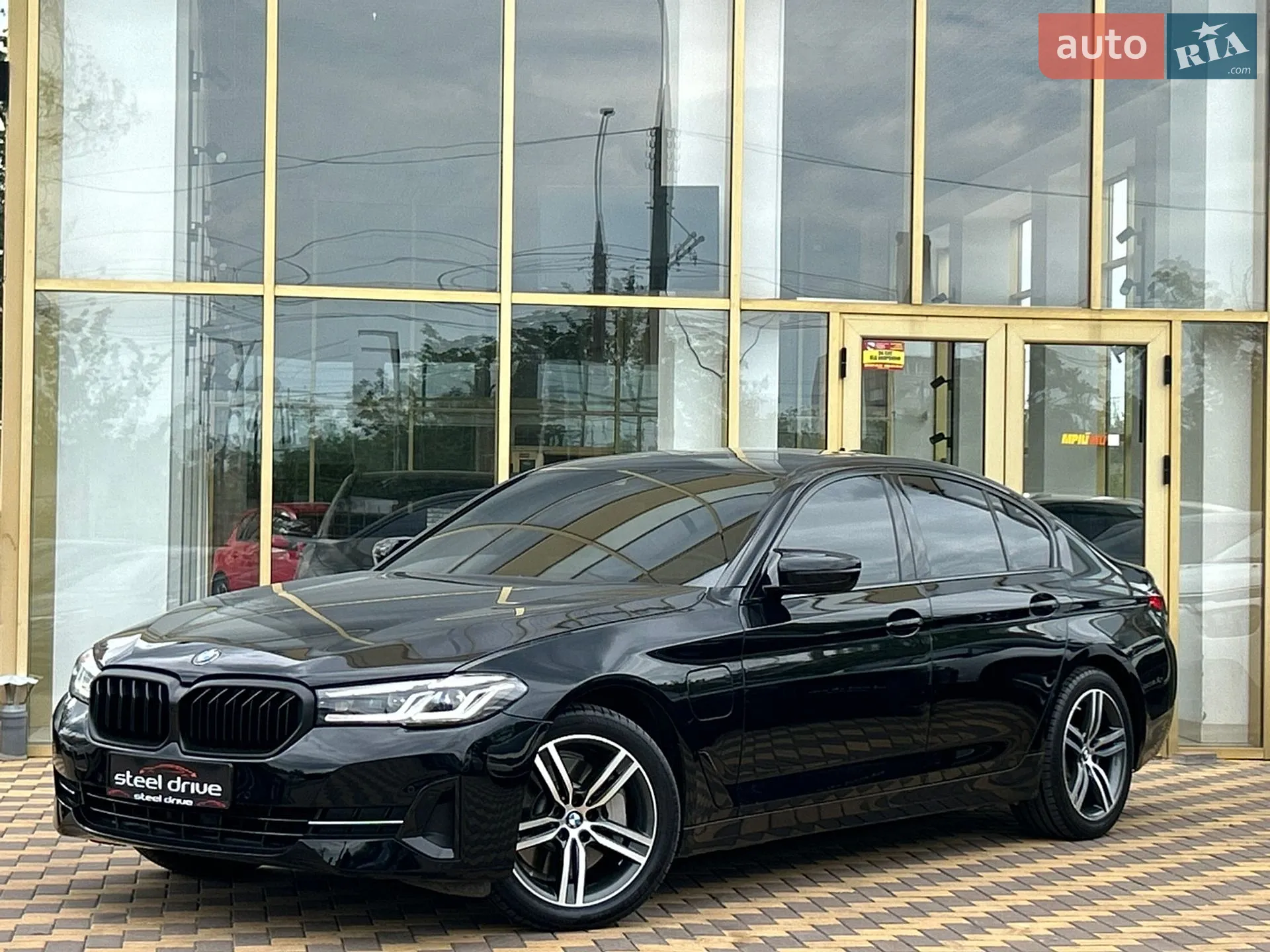 2021 BMW 5er - фото 1