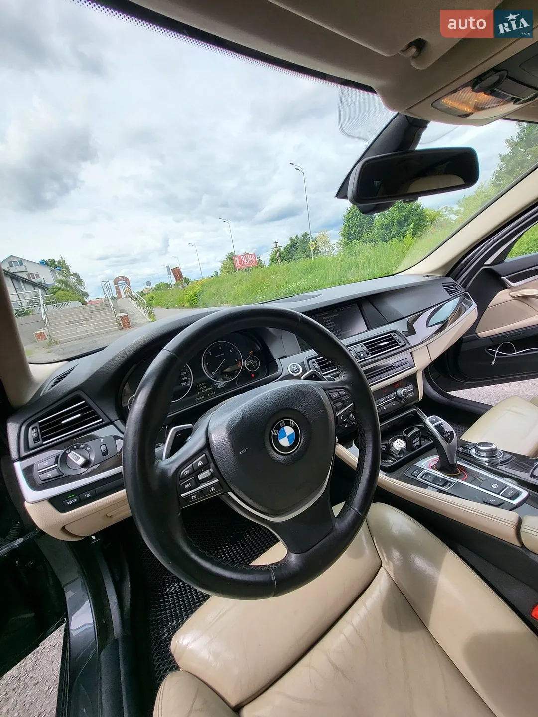 2011 BMW 5er - мініатюра 12