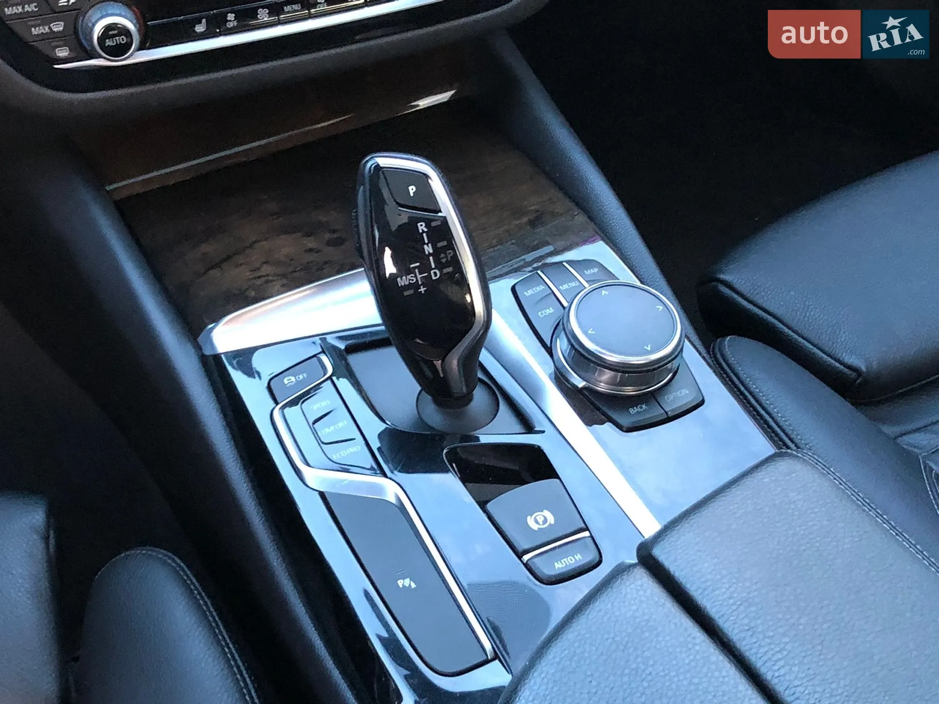 2017 BMW 5er - мініатюра 16