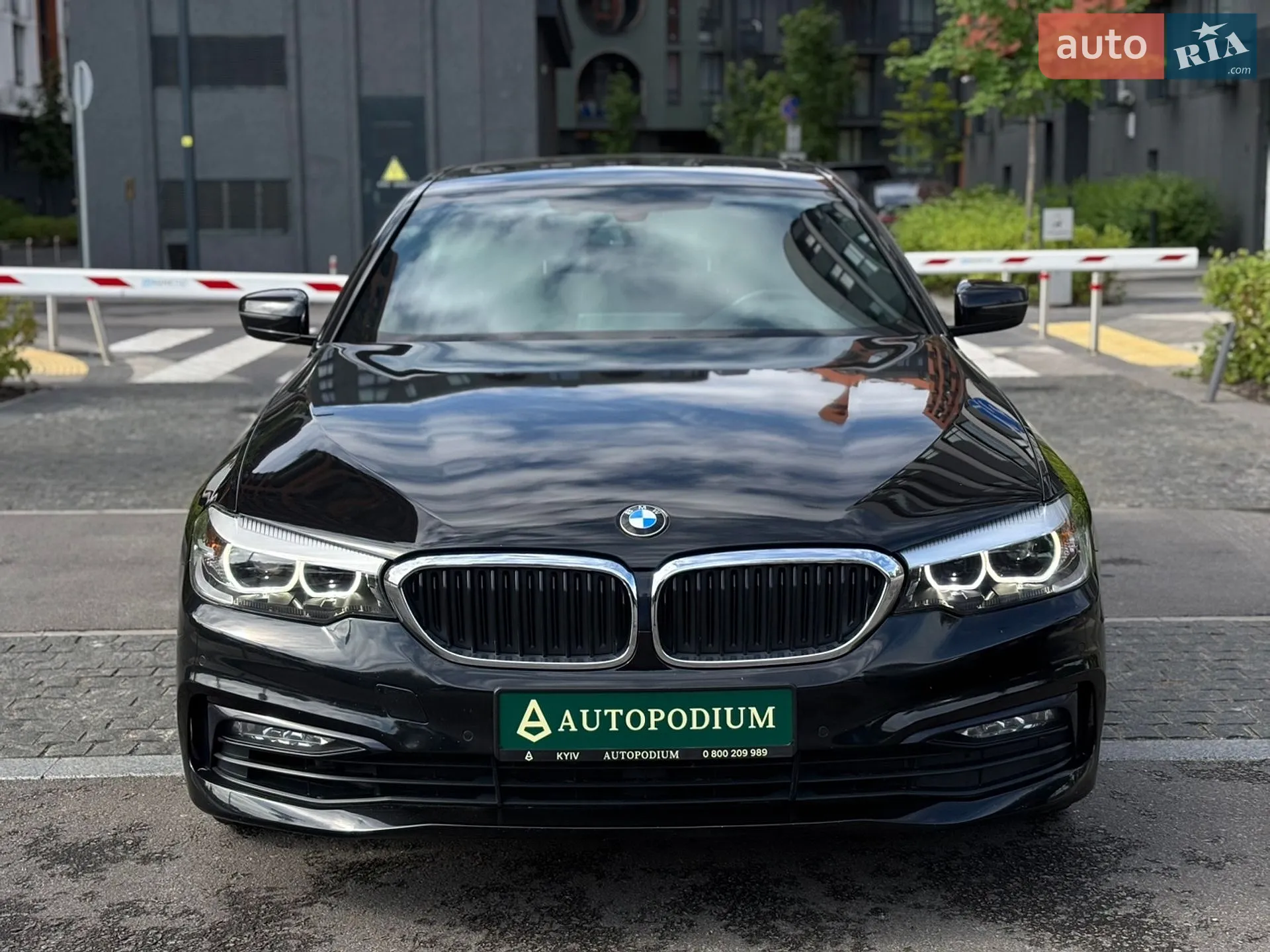 2017 BMW 5er - мініатюра 2