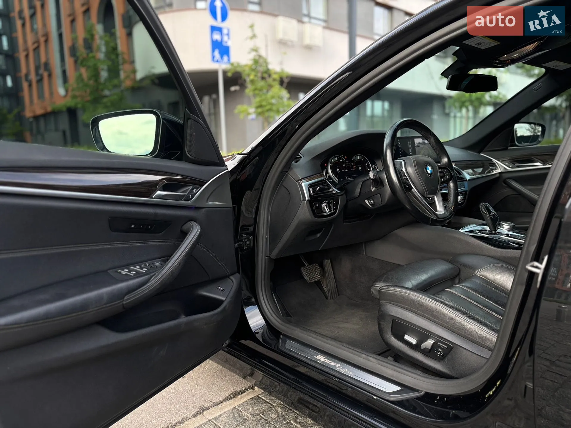 2017 BMW 5er - мініатюра 12