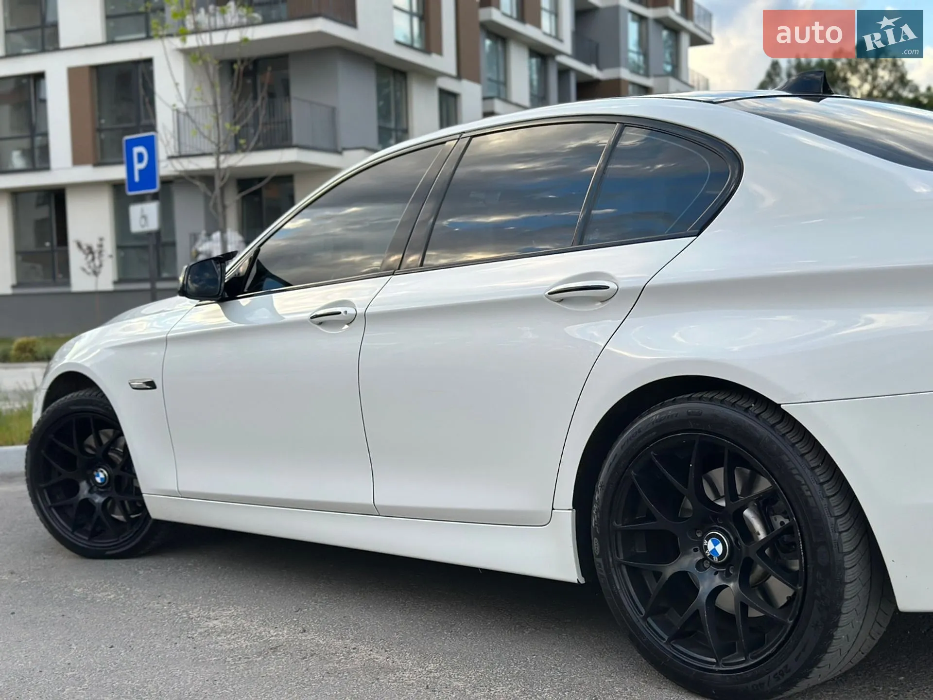 2011 BMW 5er - мініатюра 10