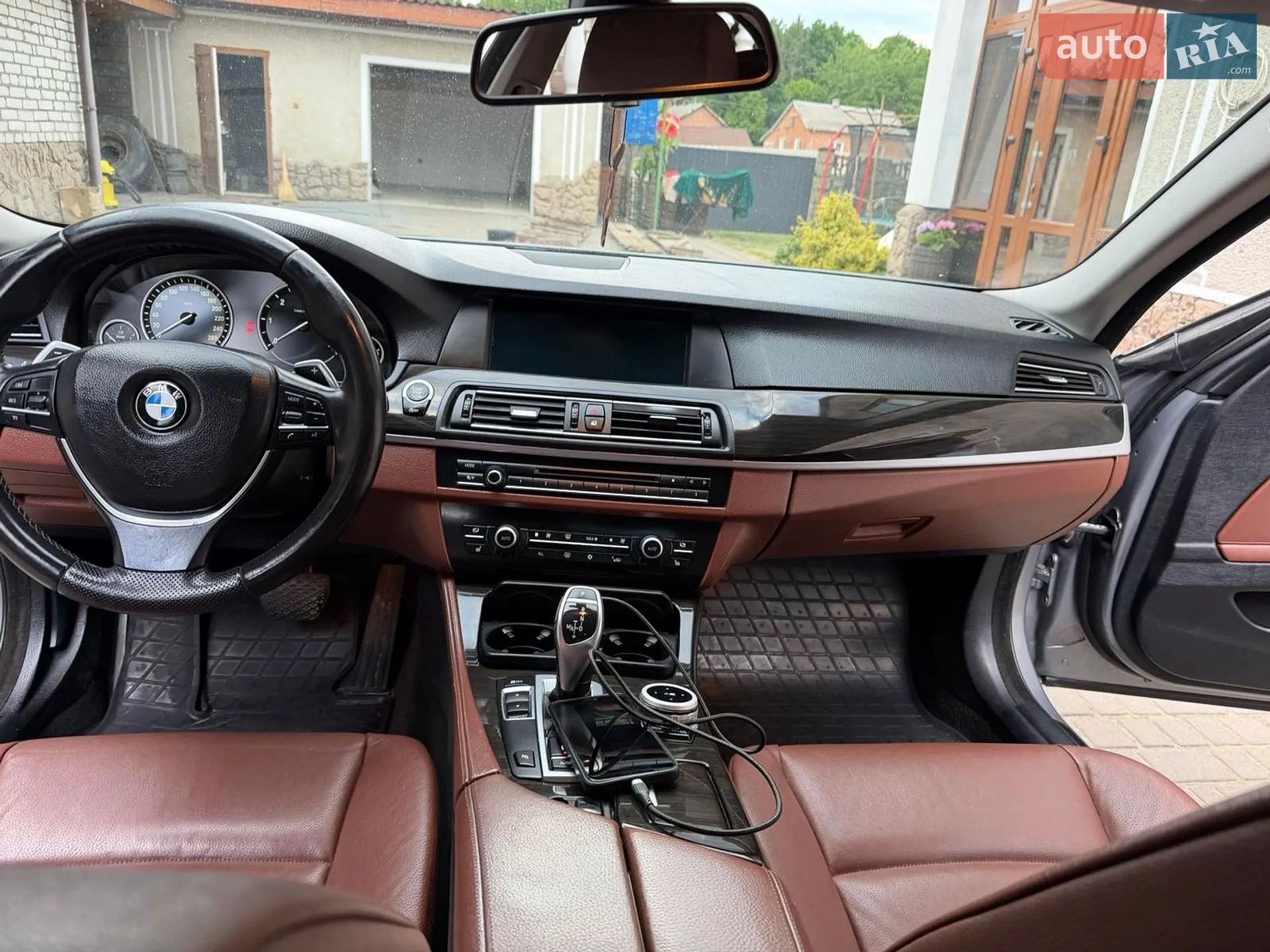2012 BMW 5er - мініатюра 18