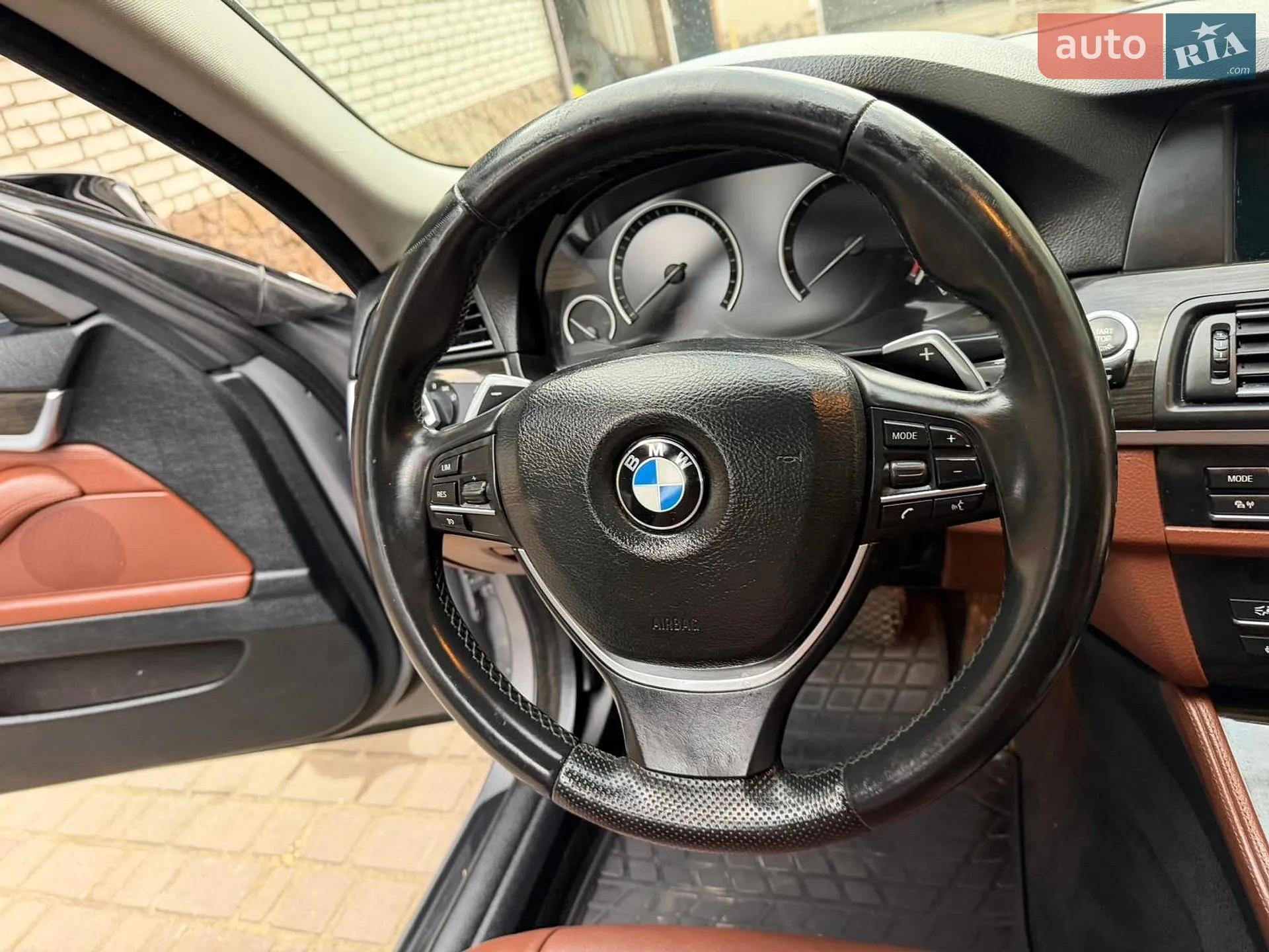 2012 BMW 5er - мініатюра 23