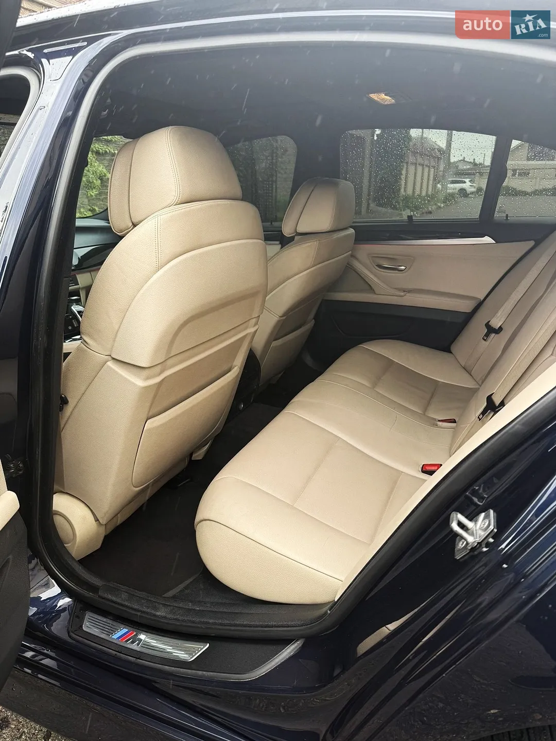 2011 BMW 5er - мініатюра 5
