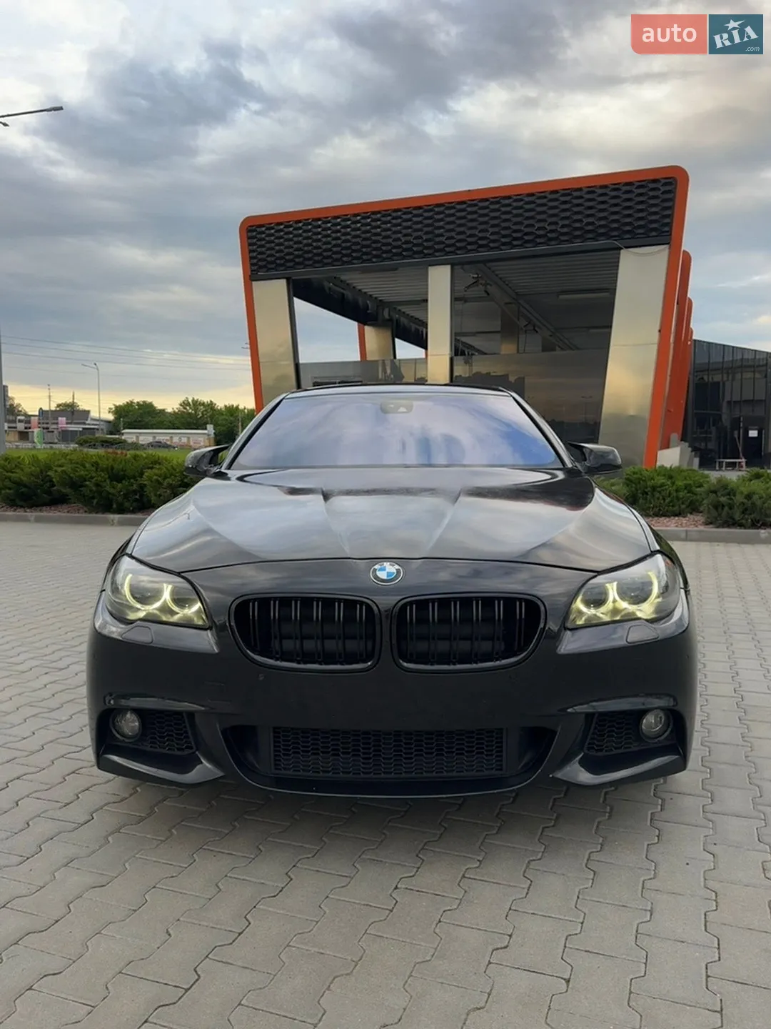 2011 BMW 5er - мініатюра 2