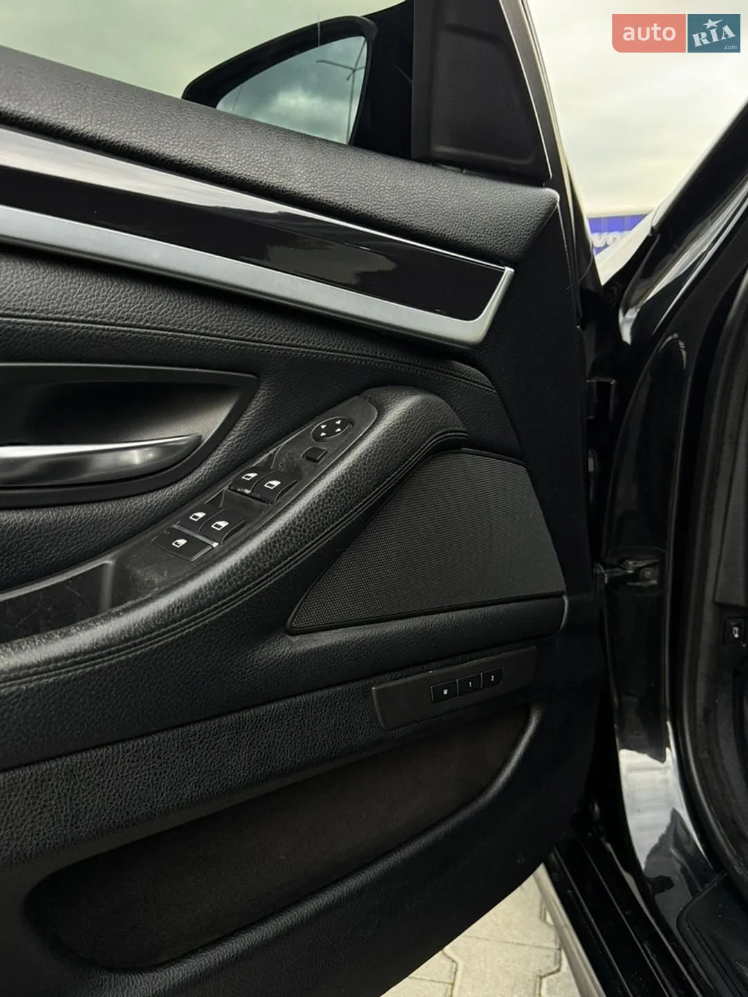 2011 BMW 5er - мініатюра 11
