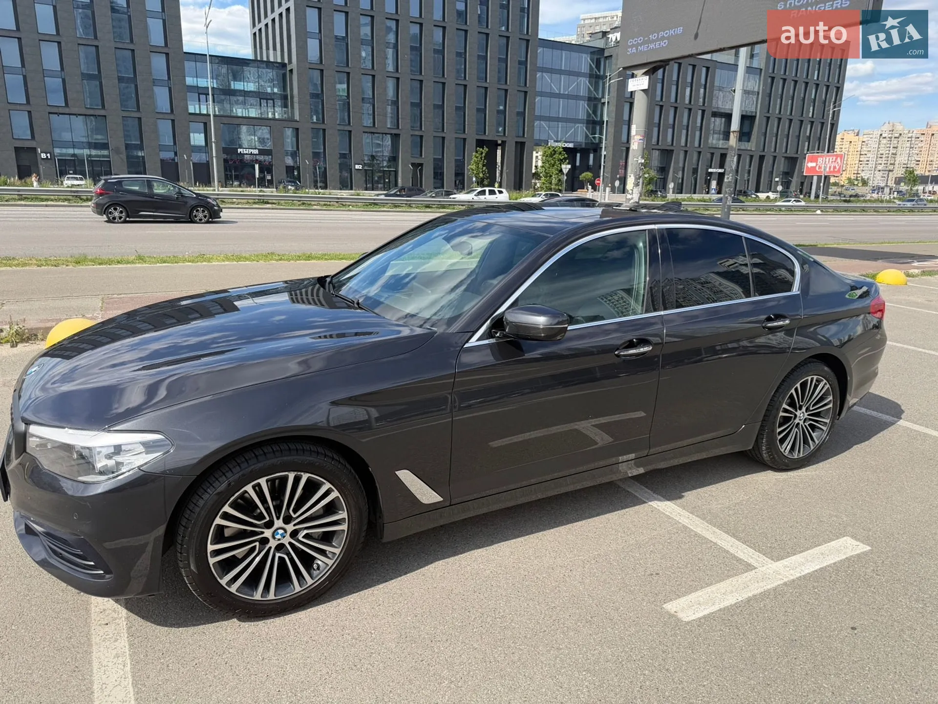 2017 BMW 5er - мініатюра 2