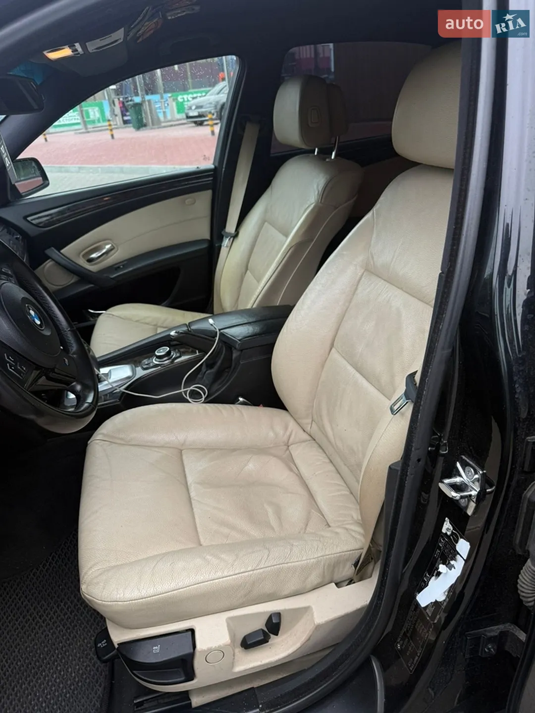 2010 BMW 5er - мініатюра 10