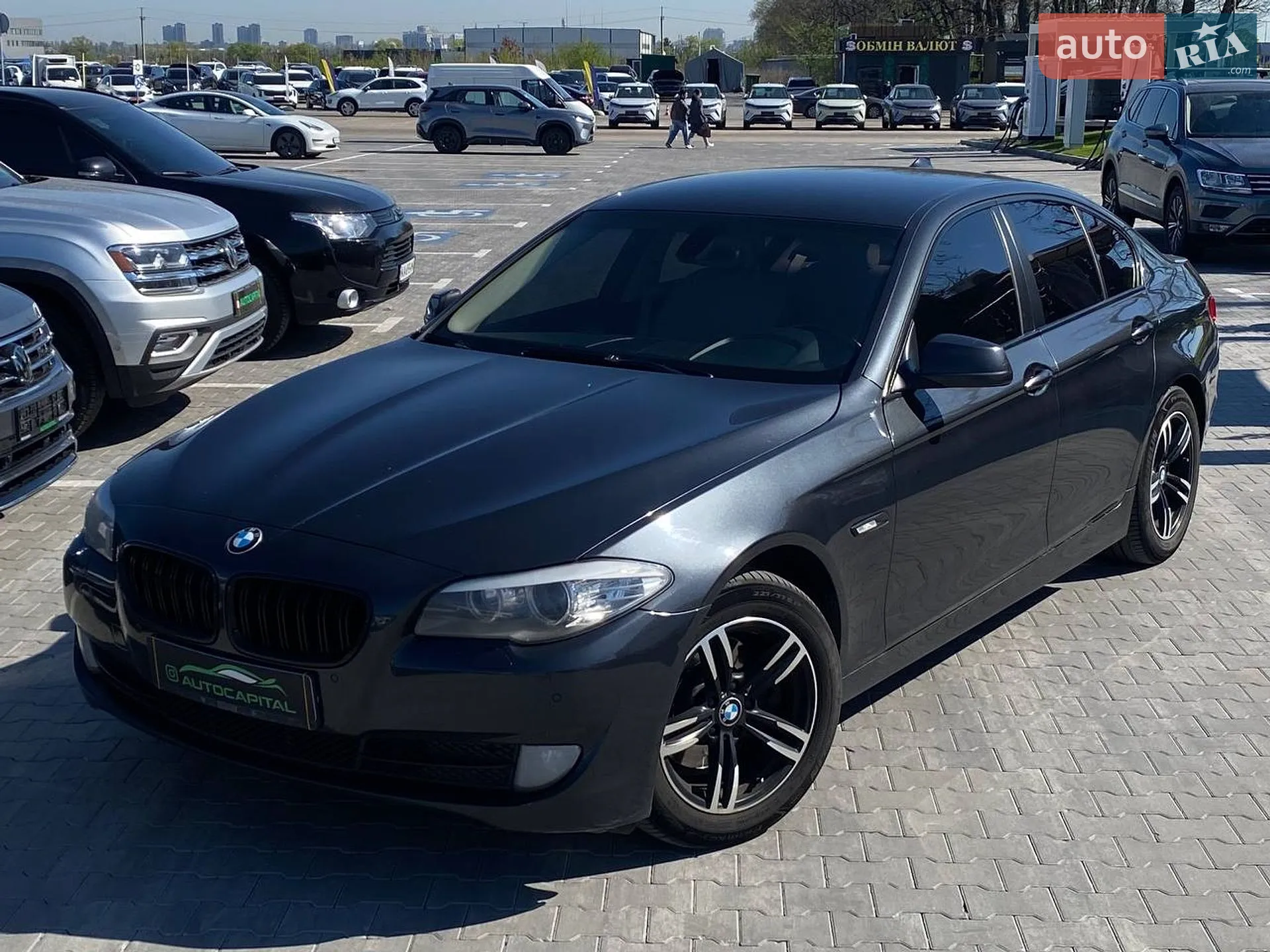 2010 BMW 5er - мініатюра 2