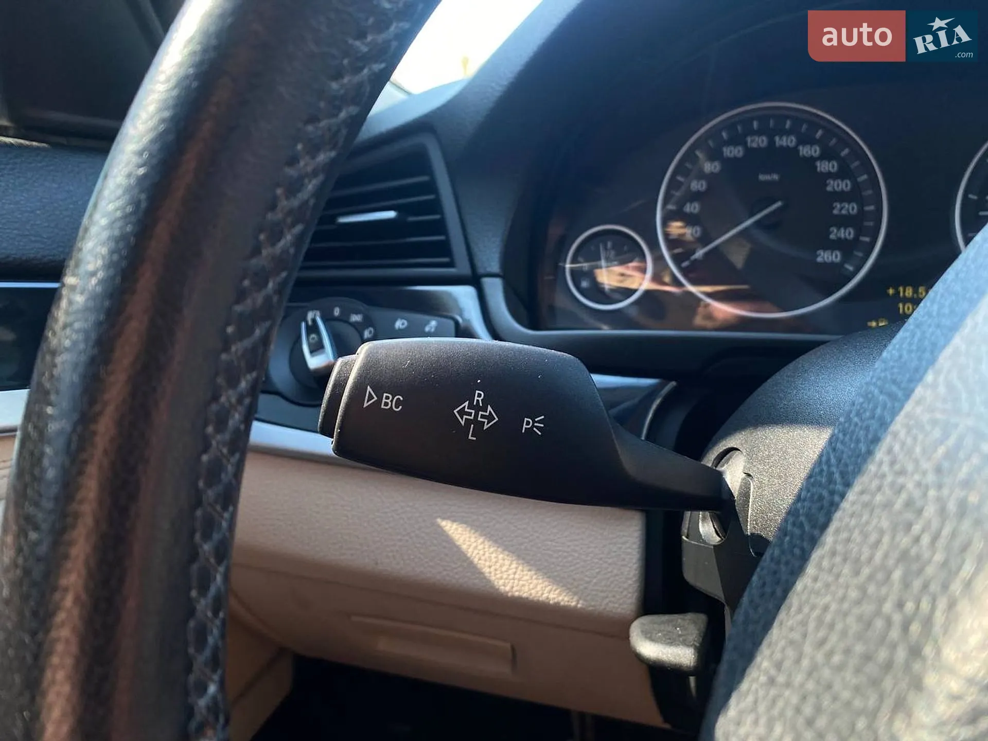 2010 BMW 5er - мініатюра 38