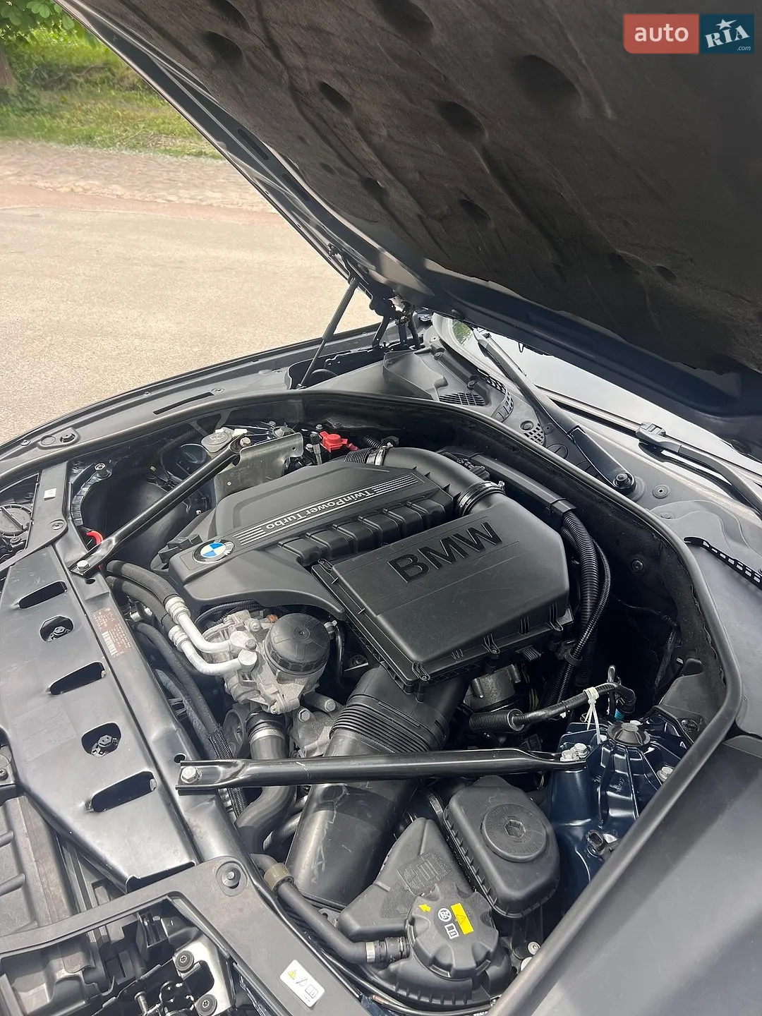 2010 BMW 5er - мініатюра 10