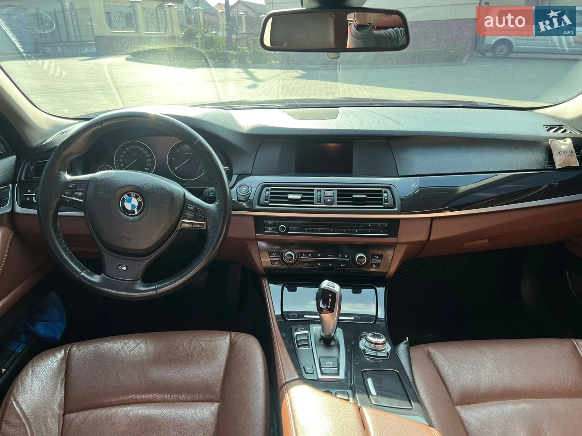 2012 BMW 5er - мініатюра 12