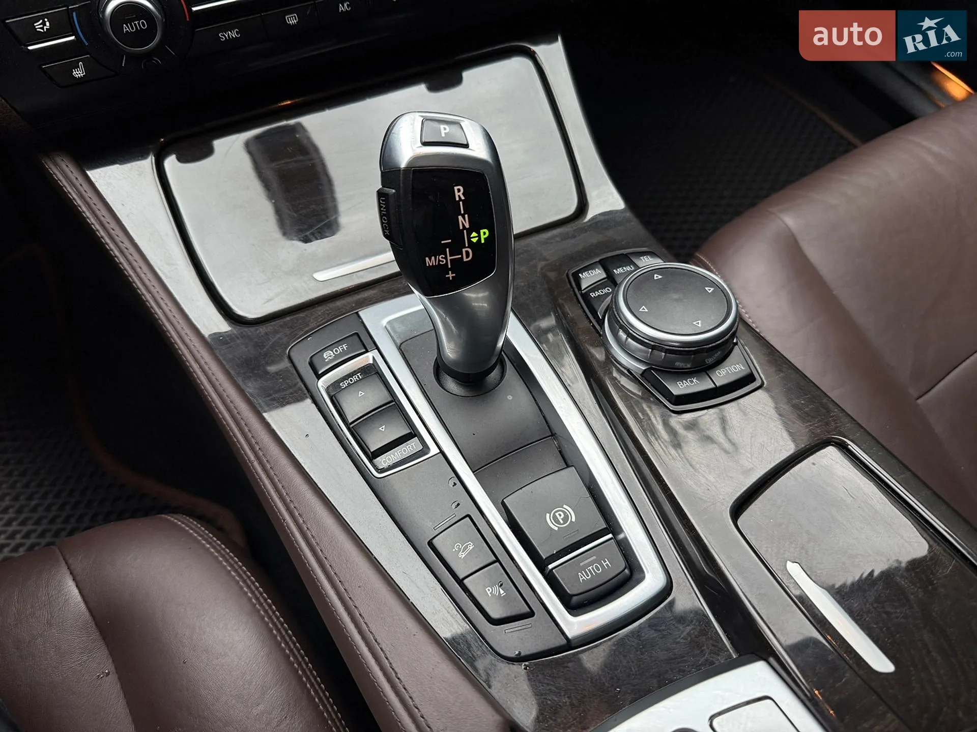 2015 BMW 5er - мініатюра 19