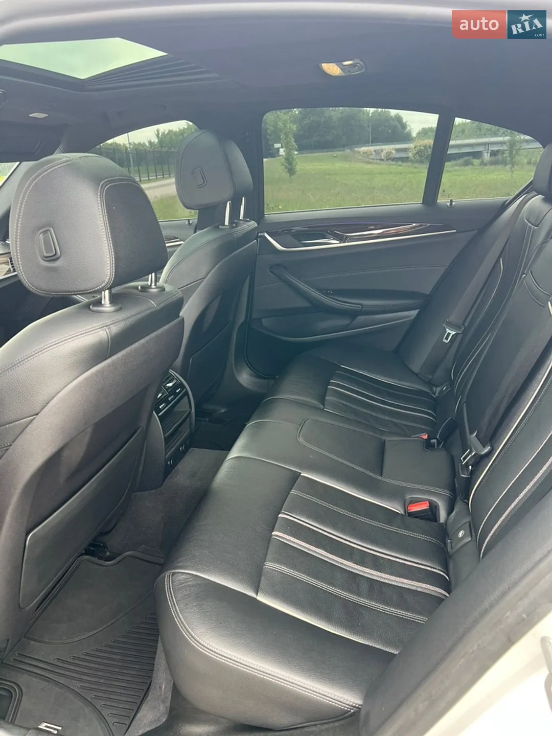 2017 BMW 5er - мініатюра 18