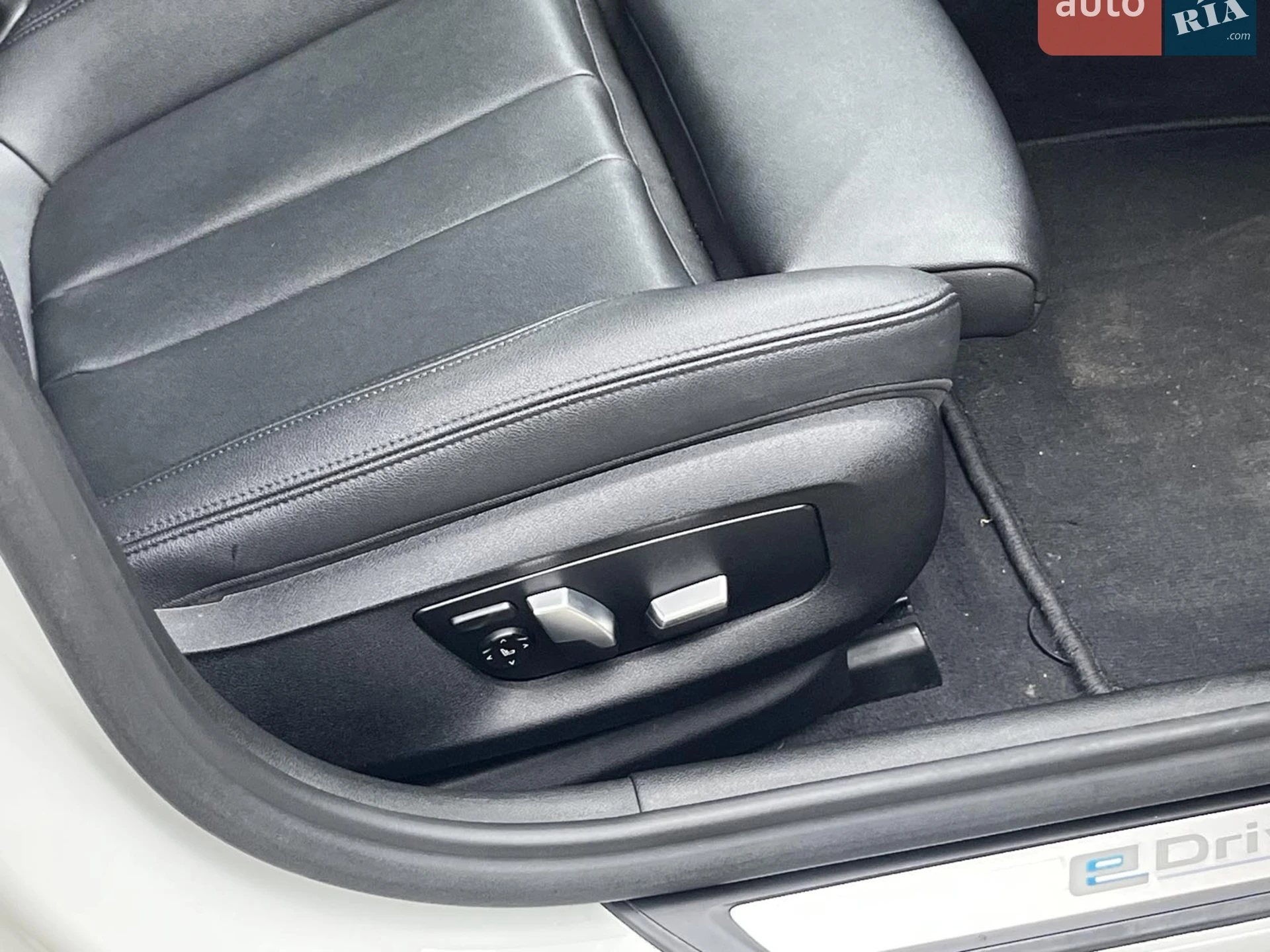 2018 BMW 5er - мініатюра 39