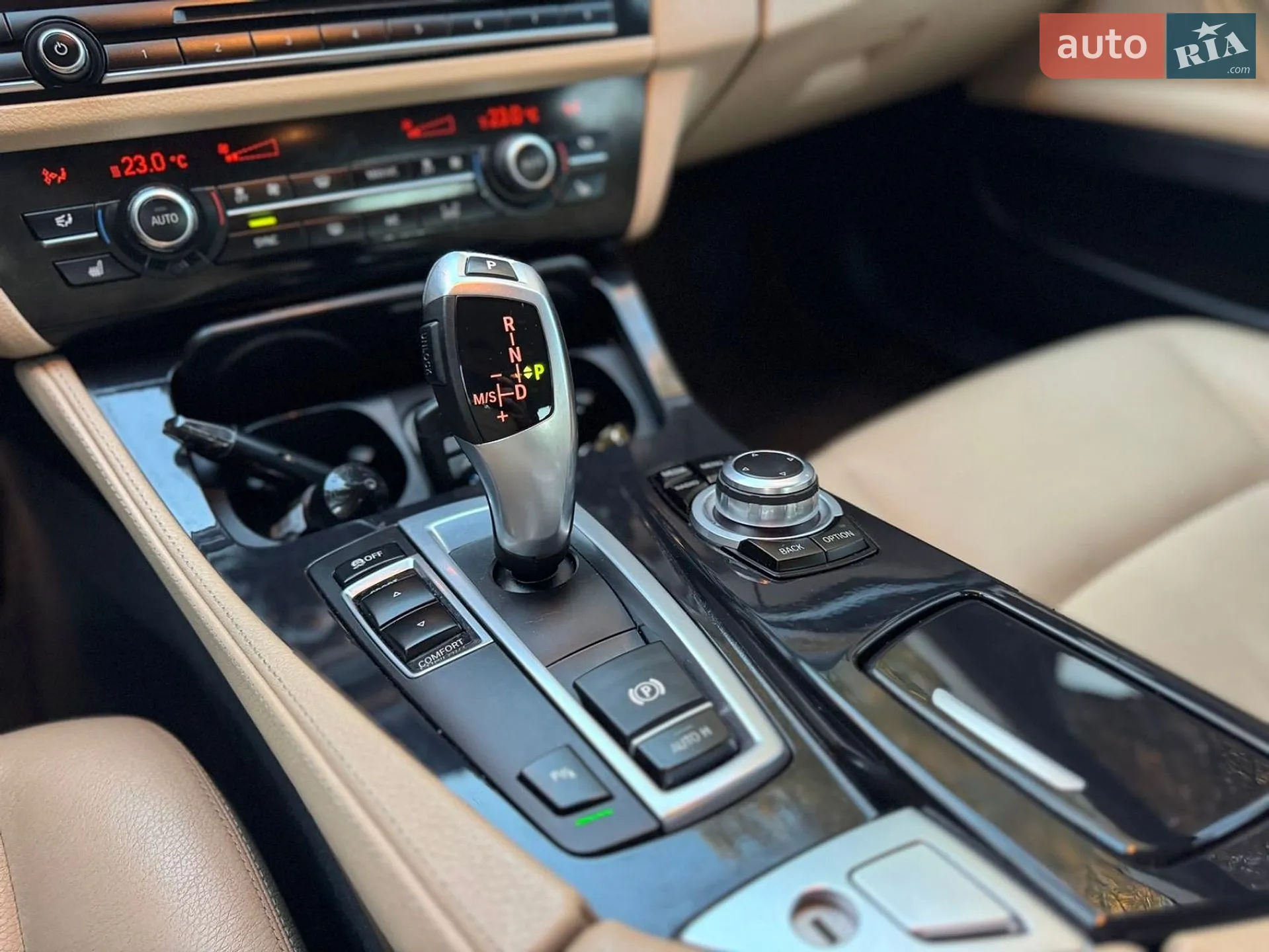 2016 BMW 5er - мініатюра 10