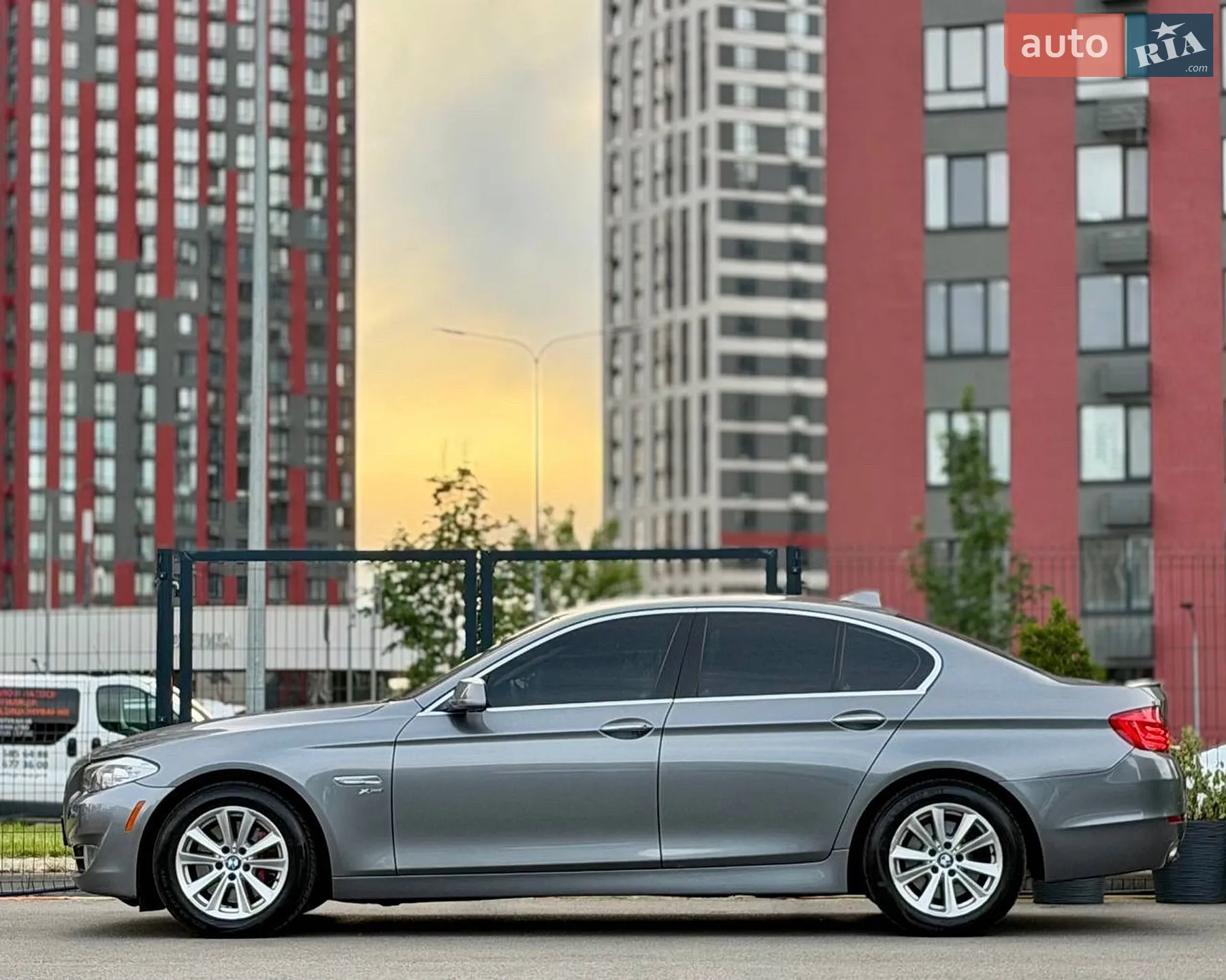 2011 BMW 5er - мініатюра 8