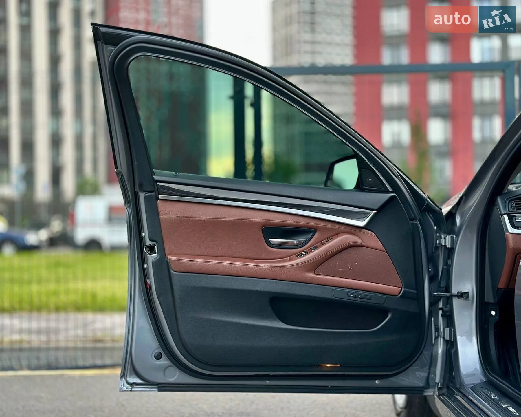 2011 BMW 5er - мініатюра 20