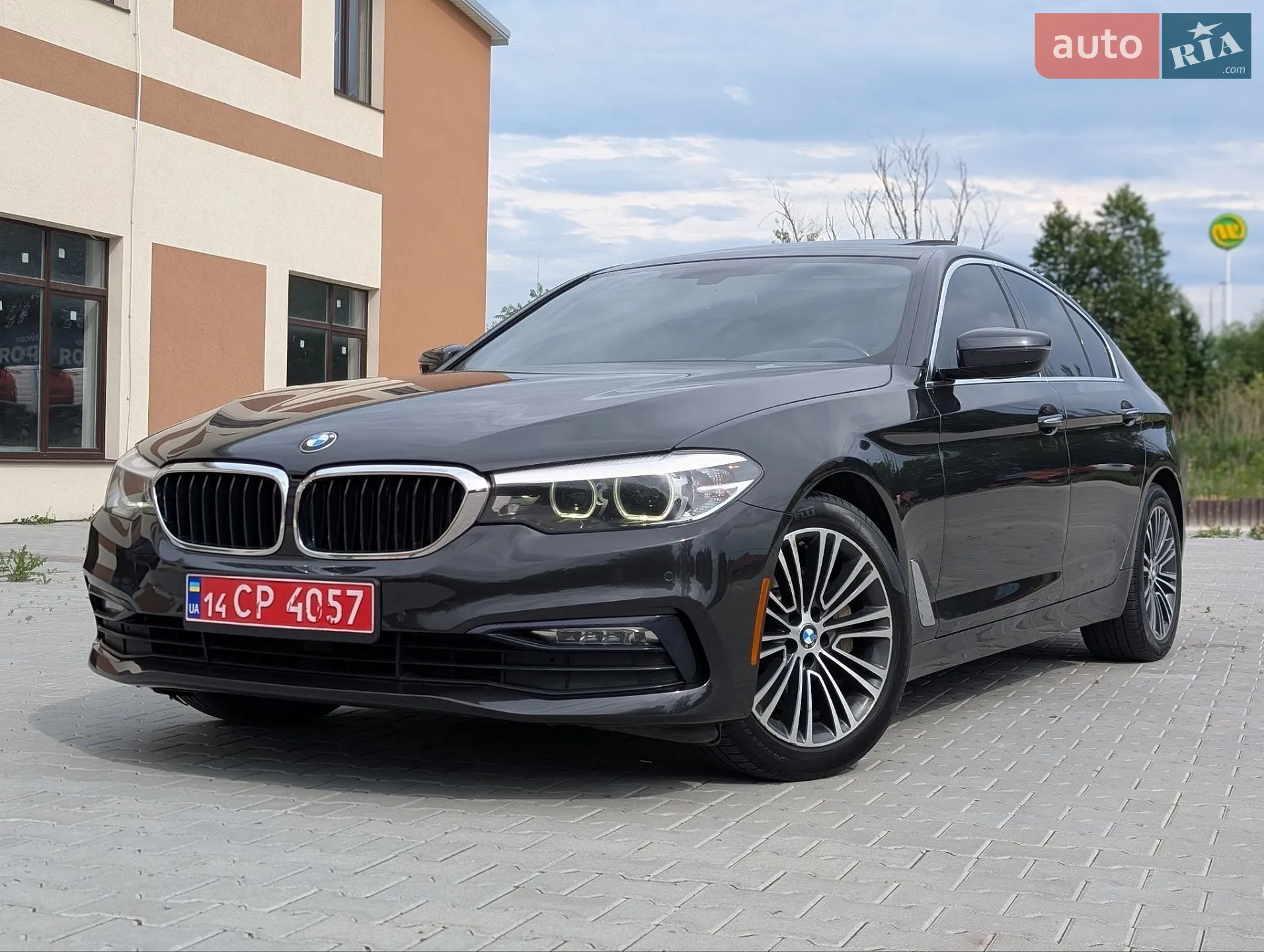 2017 BMW 5er - мініатюра 2