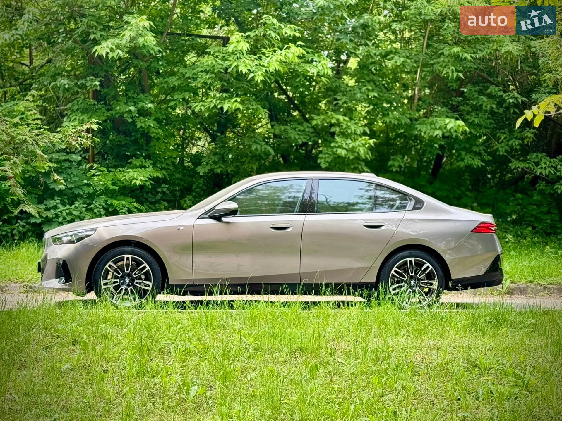 2025 BMW 5er - мініатюра 9