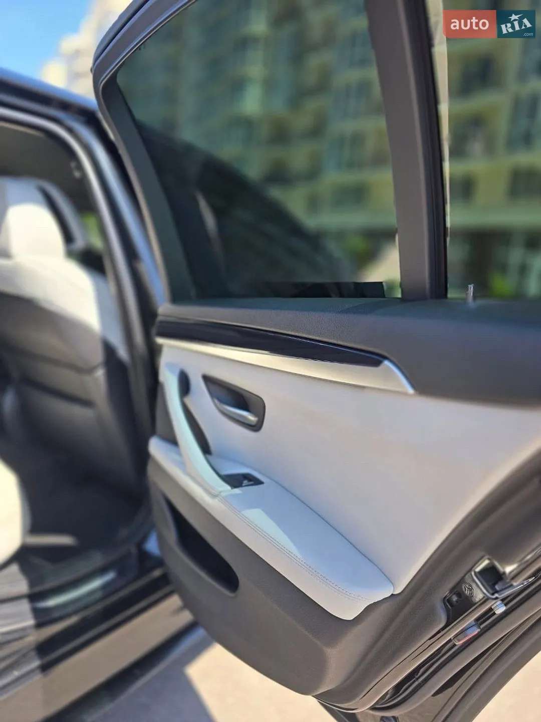 2011 BMW 5er - мініатюра 14