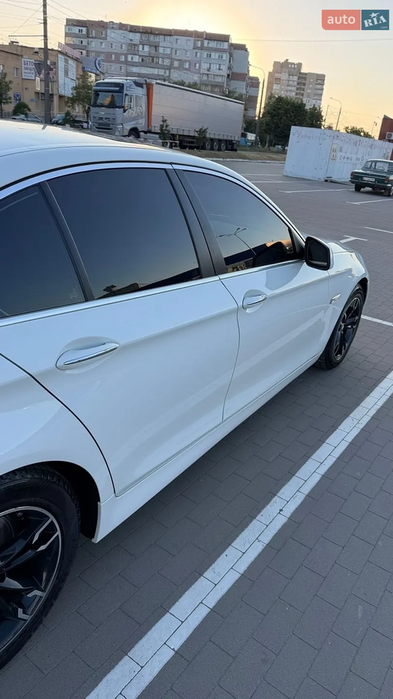 2012 BMW 5er - мініатюра 22