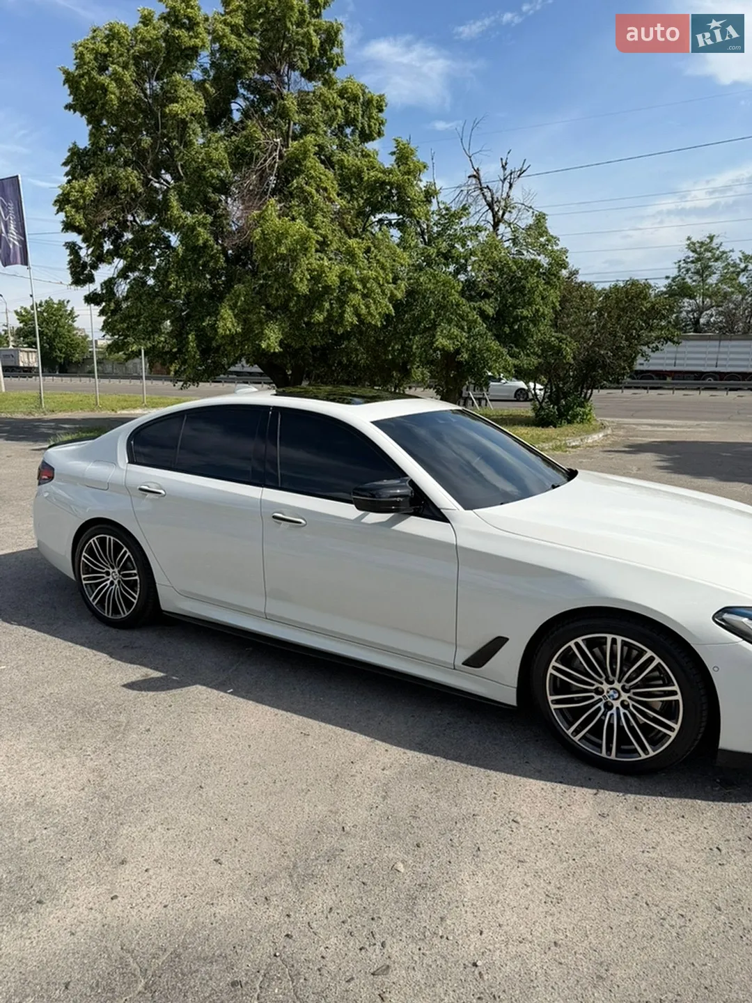 2017 BMW 5er - мініатюра 3
