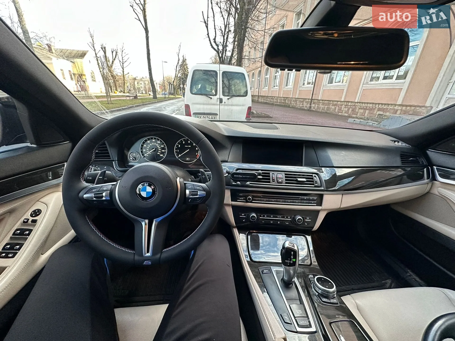 2011 BMW 5er - мініатюра 16