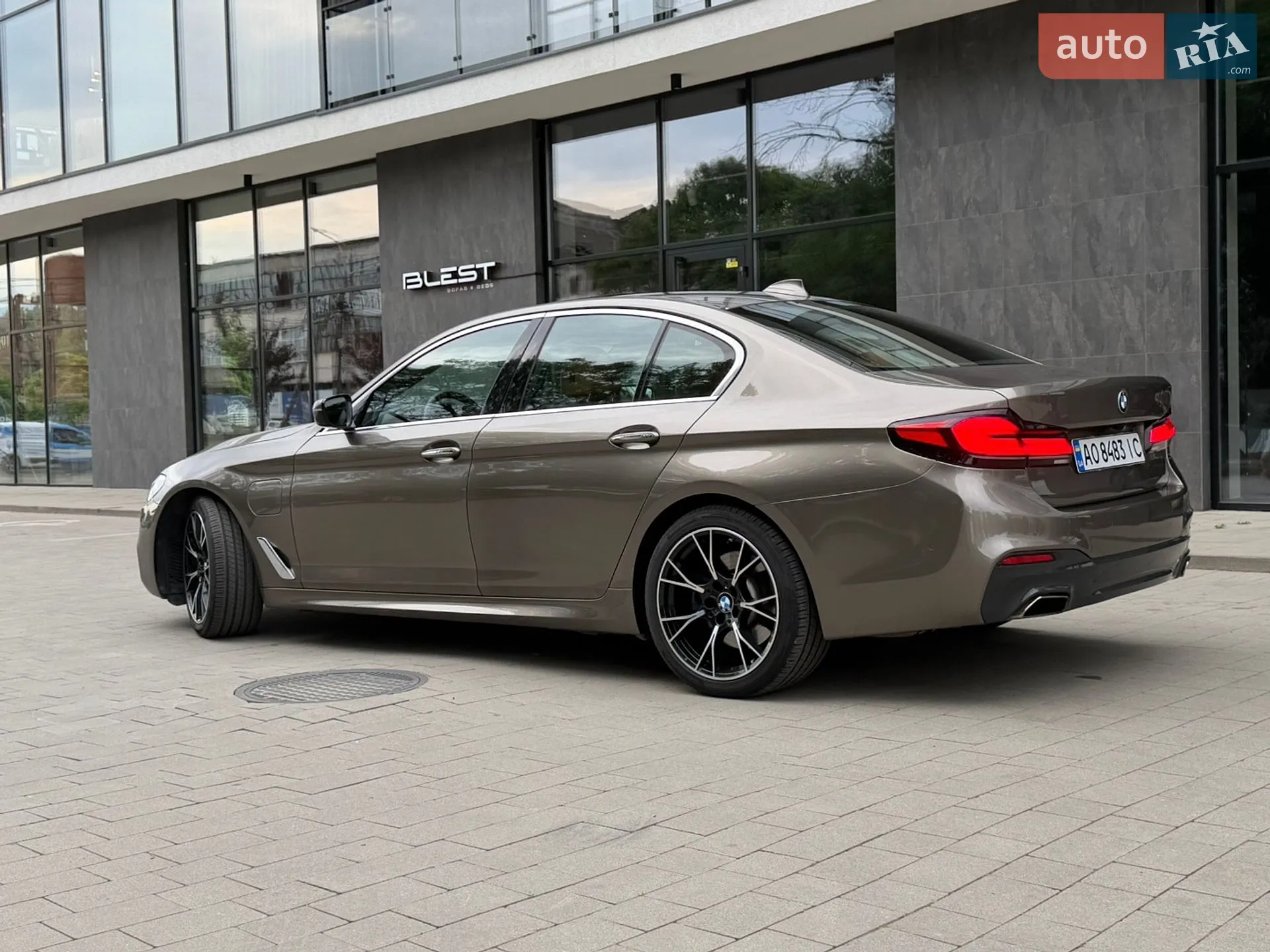 2017 BMW 5er - мініатюра 3