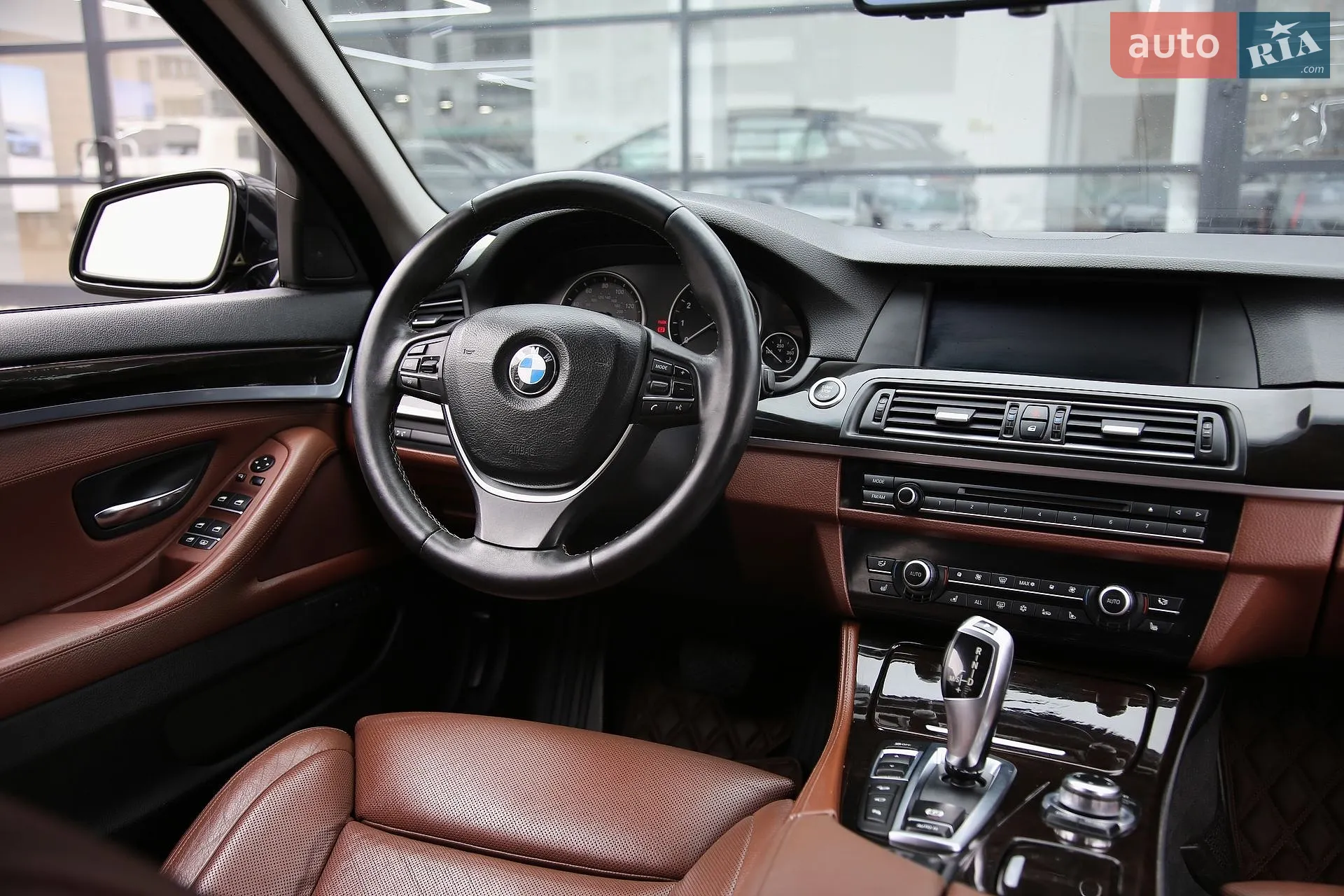 2011 BMW 5er - мініатюра 12