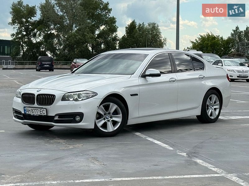 Седан BMW 5 Series 2015 в Киеве