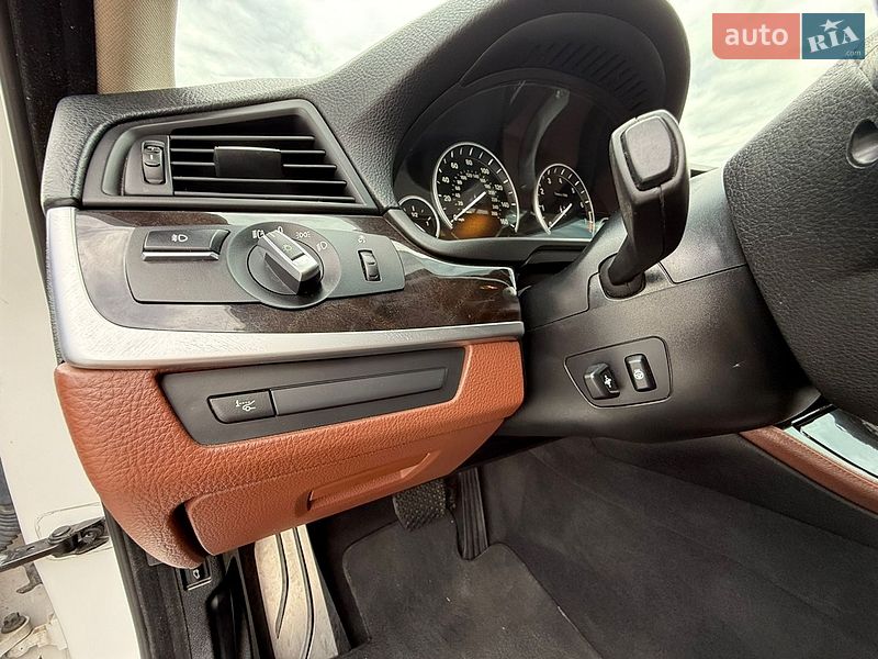 Седан BMW 5 Series 2015 в Киеве