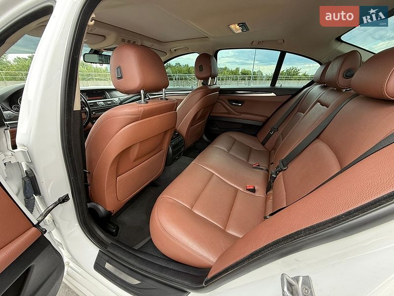 Седан BMW 5 Series 2015 в Киеве