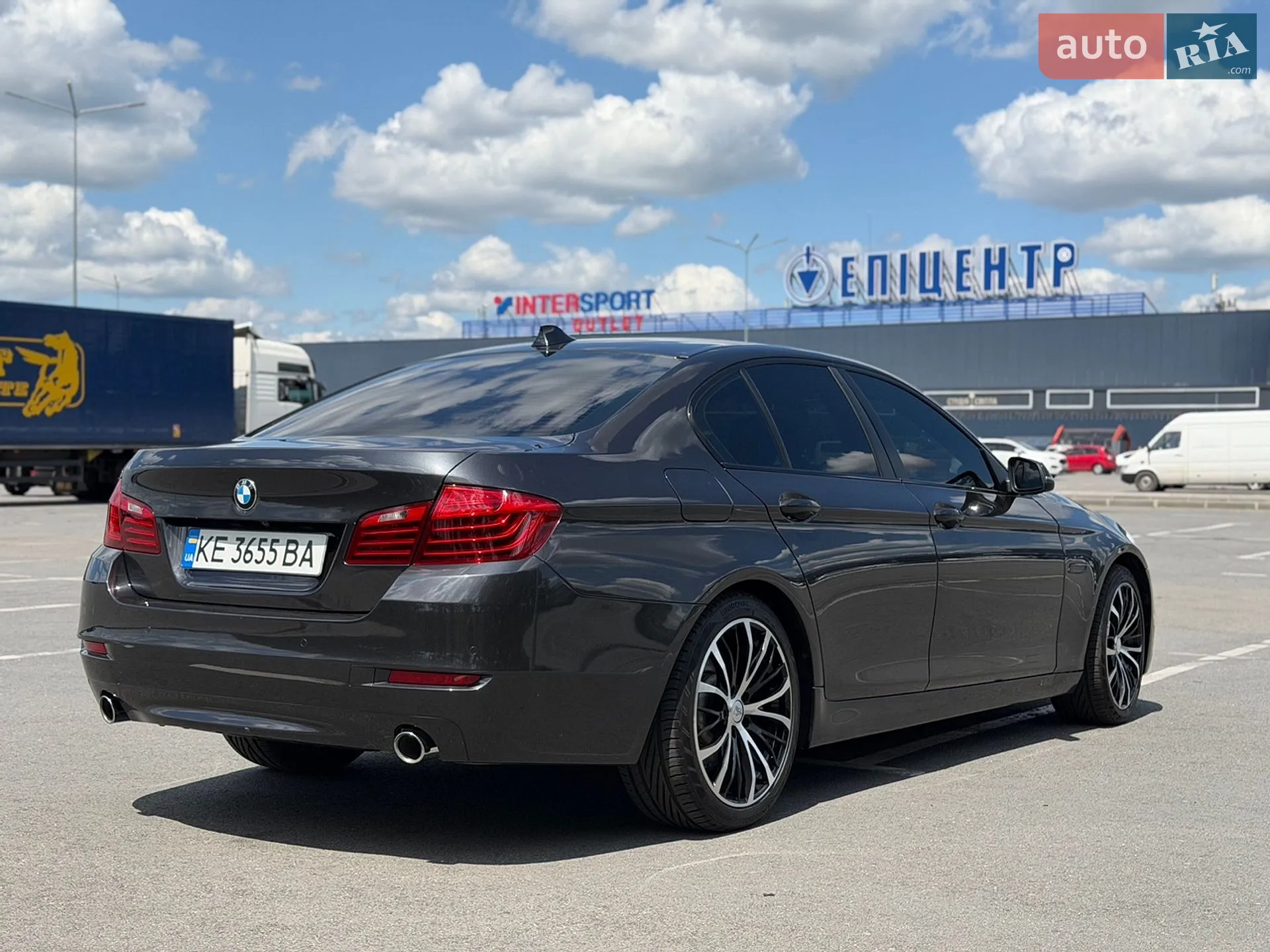 2016 BMW 5er - мініатюра 5