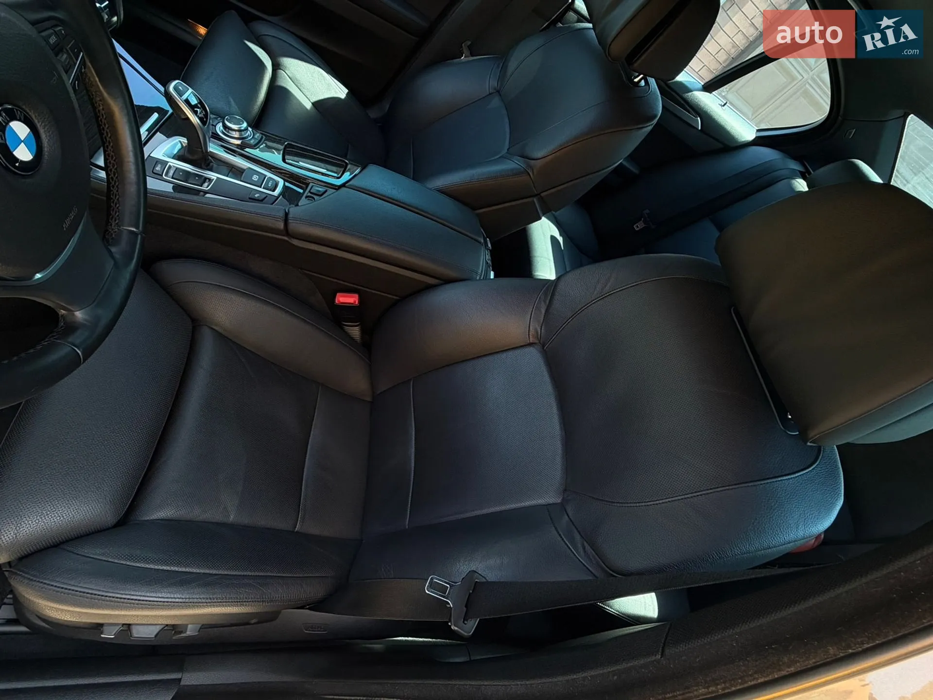 2012 BMW 5er - мініатюра 10
