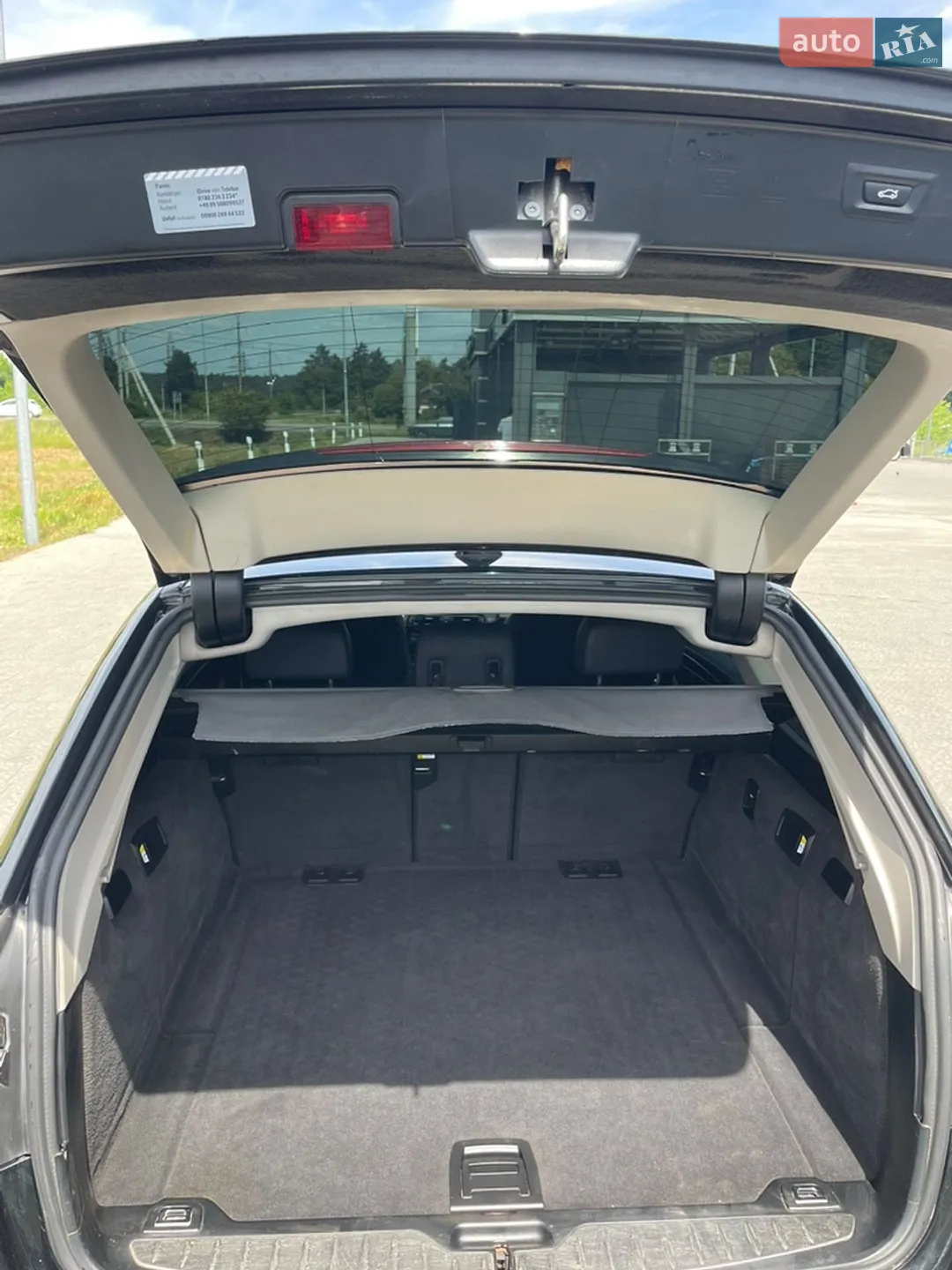 2010 BMW 5er - мініатюра 10
