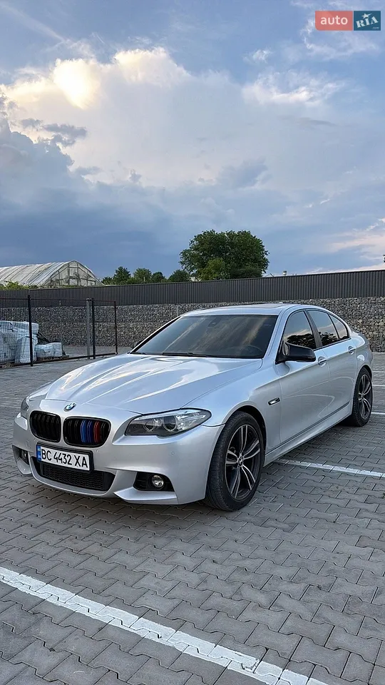 2010 BMW 5er - мініатюра 18