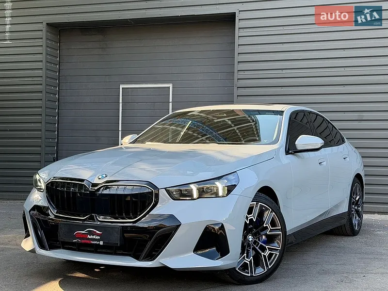 BMW 5 Series 2025