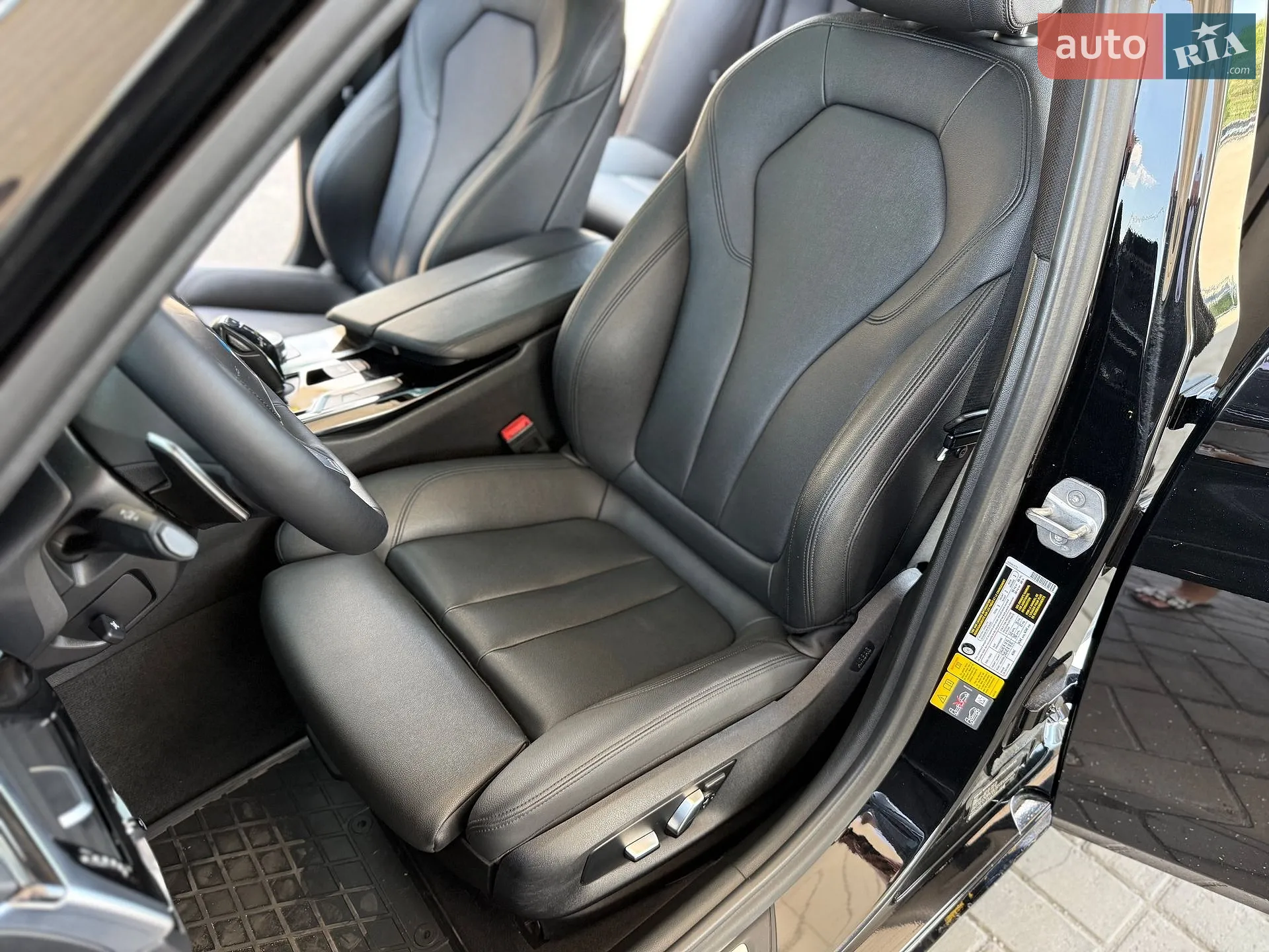 2017 BMW 5er - мініатюра 19