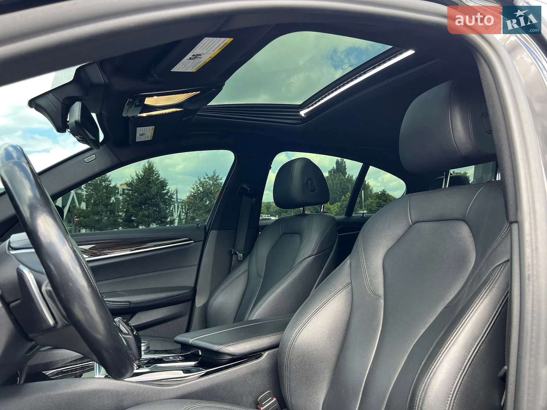 2017 BMW 5er - мініатюра 16