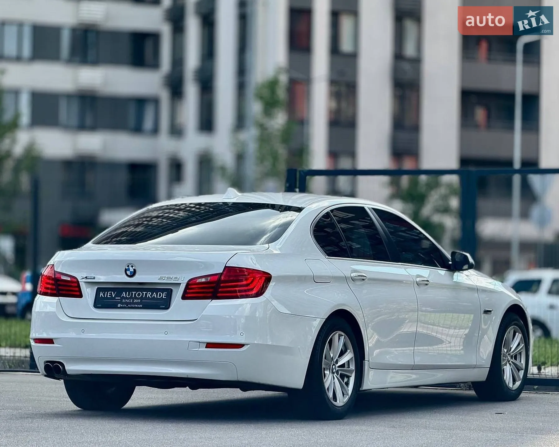 2016 BMW 5er - мініатюра 17