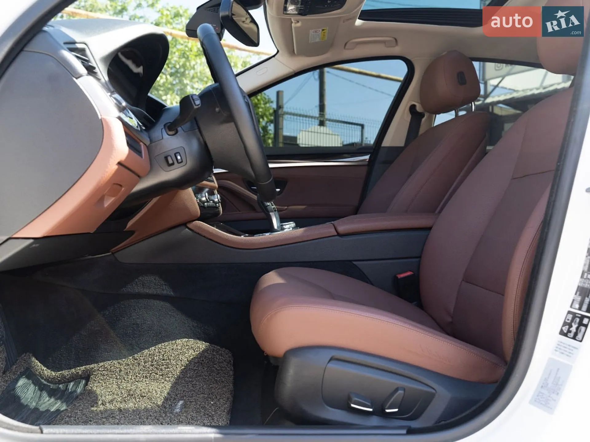 2015 BMW 5er - мініатюра 18