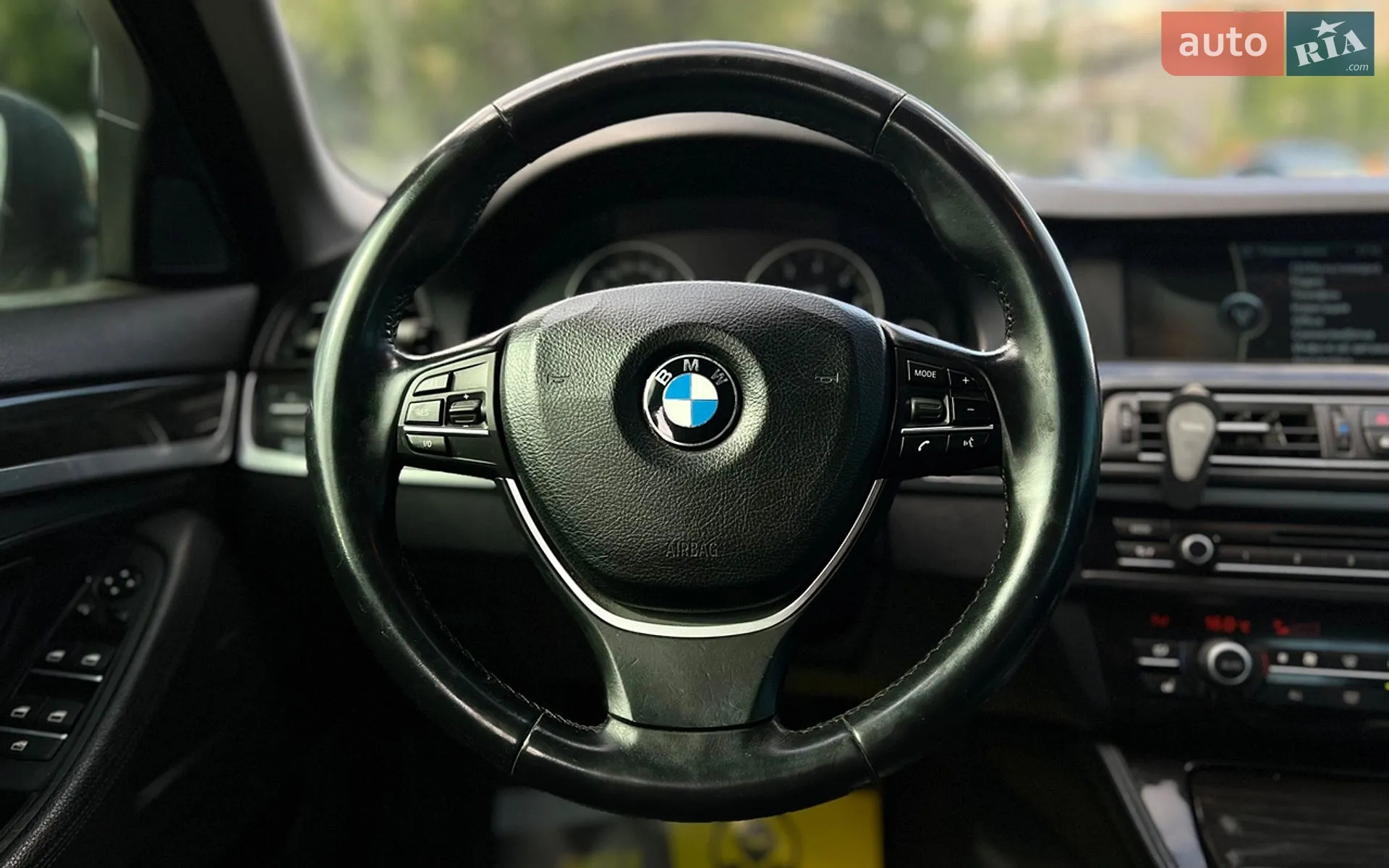 2010 BMW 5er - мініатюра 10