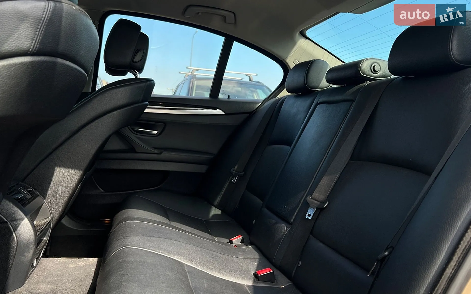 2010 BMW 5er - мініатюра 25