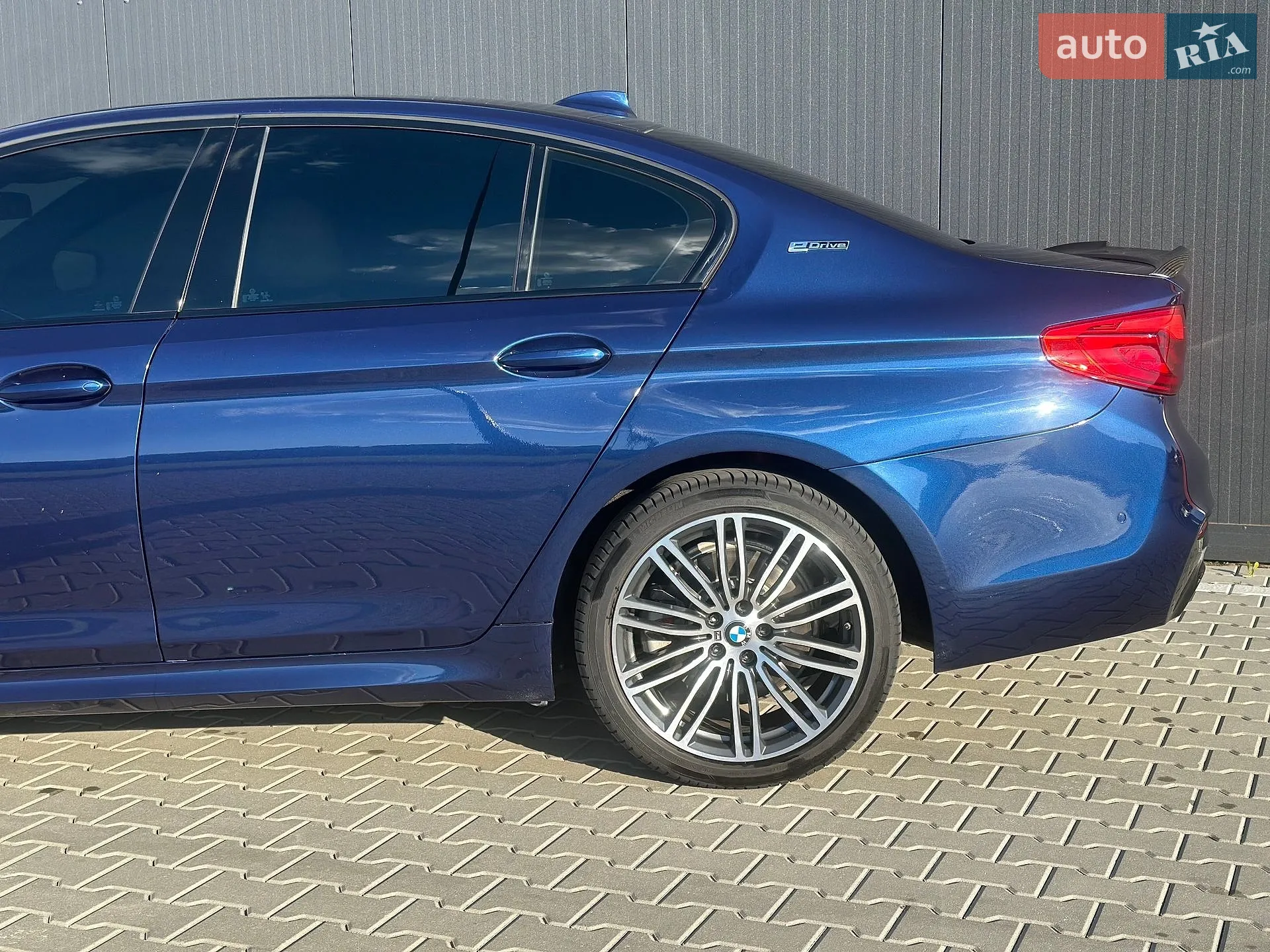 2018 BMW 5er - мініатюра 2