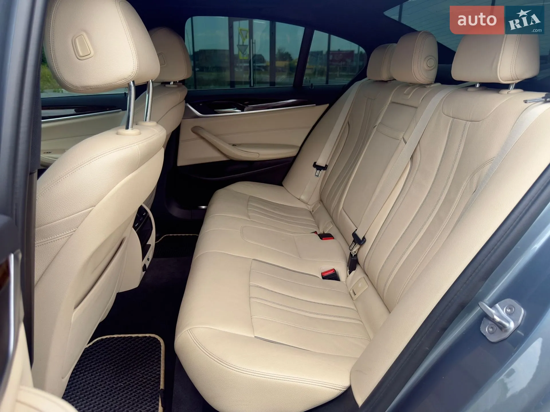 2017 BMW 5er - мініатюра 16