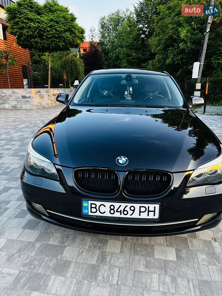 2010 BMW 5er - мініатюра 10